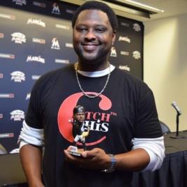 Former All-Star Catcher Charles Johnson Makes Appearance at Miami FanWear