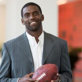 Iconic Wide Receiver Randy Moss Gets Set for Induction to the Pro Football Hall of Fame