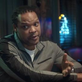 NBA Legends David Robinson and Latrell Sprewell Star in Priceline Commercial