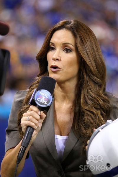 Bonnie Bernstein - Professional Sports Motivational Speaker