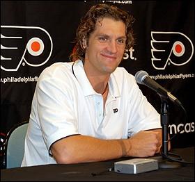 Derian Hatcher - Professional Sports Motivational Speaker