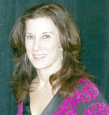 Leigh Hennessy - Professional Sports Motivational Speaker