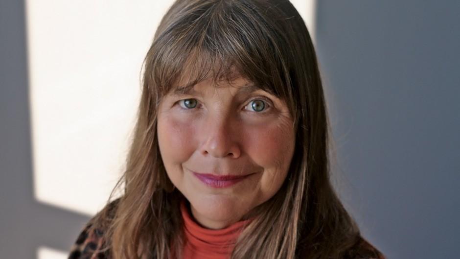 Lynne Cox - Professional Sports Motivational Speaker