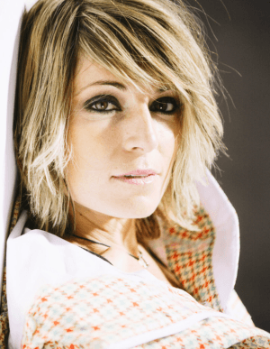 Tara Dakides - Professional Sports Motivational Speaker