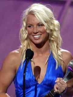 Taryne Mowatt - Professional Sports Motivational Speaker