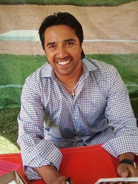 Vinny Castilla - Professional Sports Motivational Speaker