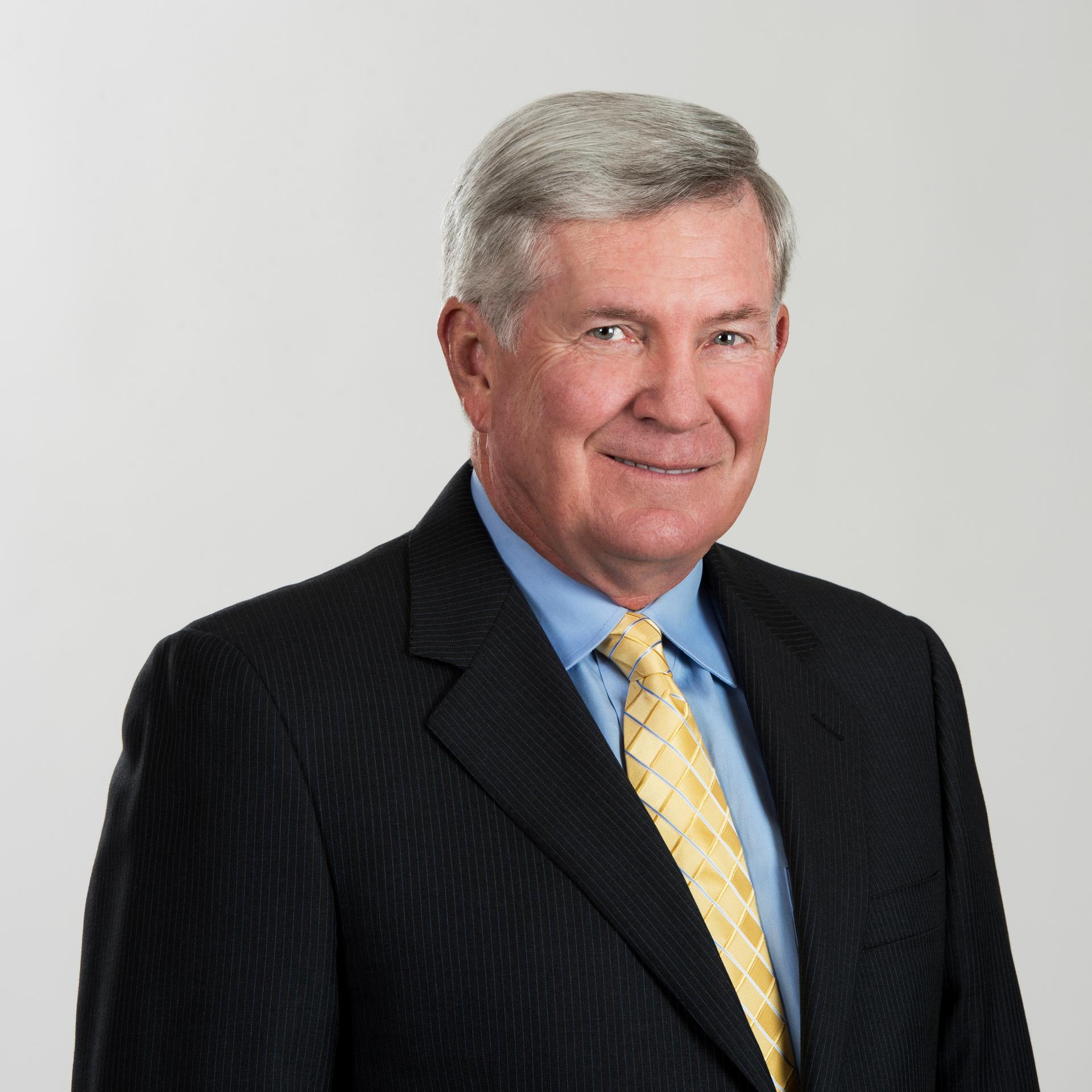 Mack Brown - Professional Sports Motivational Speaker