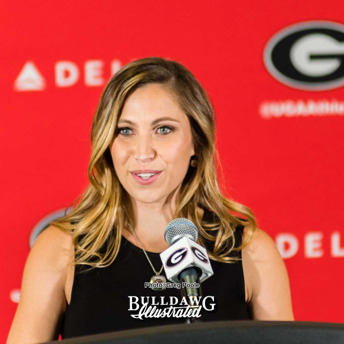 Courtney Kupets Carter - Professional Sports Motivational Speaker