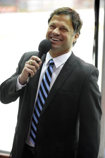 Dino Ciccarelli - Professional Sports Motivational Speaker