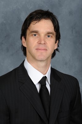 Luc Robitaille - Professional Sports Motivational Speaker
