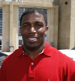 Priest Holmes - Professional Sports Motivational Speaker