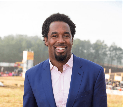 Dhani Jones - Motivational Sports Speaker
