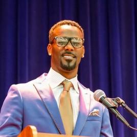 Super Bowl Champion Cornerback Aaron Ross Speaks at NAACP Freedom Fund Scholarship Banquet