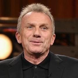 Four-Time Super Bowl Champion Joe Montana Speaks at American Express Travel Forum
