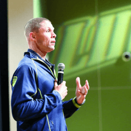 Dan O'Brien Speaks to Duluth-Area Middle Schoolers