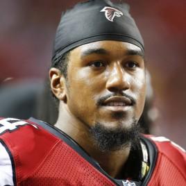 Rising NFL Star Vic Beasley Keynotes High School Awards Banquet in Tennessee
