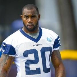 Dallas Cowboys Running Back Darren McFadden Speaks at Best of River Valley Preps Banquet Thursday