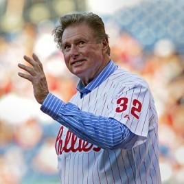 Hall of Fame Pitcher Steve Carlton Keynotes Thanks for Giving Luncheon in November