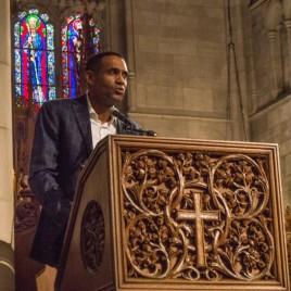Former NBA All-Star Grant Hill Speaks to Duke University Freshman