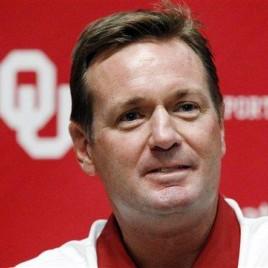 Oklahoma Coach Bob Stoops Speaks at the Sooner Caravan Kickoff in Tulsa
