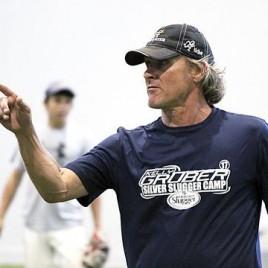 Former Toronto Blue Jays All-Star Kelly Gruber Holds Charity Autograph Signing Saturday