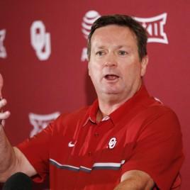 Fields and Futures Bowtie Ball Names Former Oklahoma Coach Bob Stoops Featured Speaker