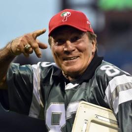 Inspirational Former Football Player Vince Papale Holds Philadelphia Book Signing