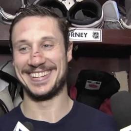 Washington Capitals Veteran Jay Beagle Holds Autograph Signing in Maryland