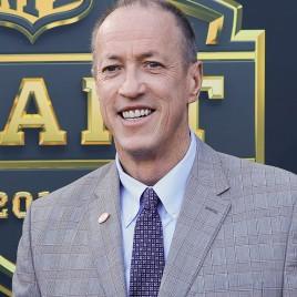 Buffalo Bills Legend Jim Kelly Raises Money for the American Cancer Society