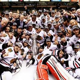 In Wake of Stanley Cup Win, Blackhawks Players Make Autograph Signing Appearances