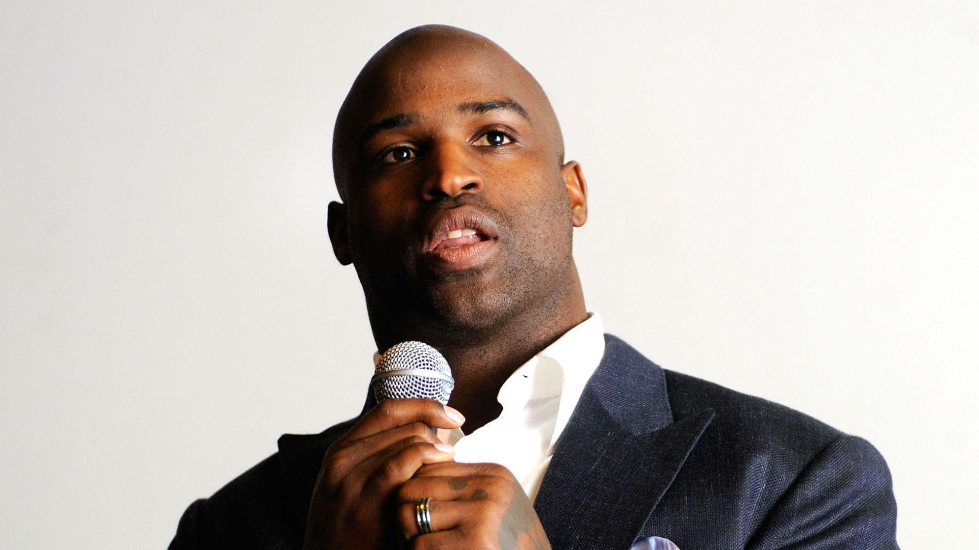 Ricky Williams Leads Creation of Freedom Football League with Former NFL Stars