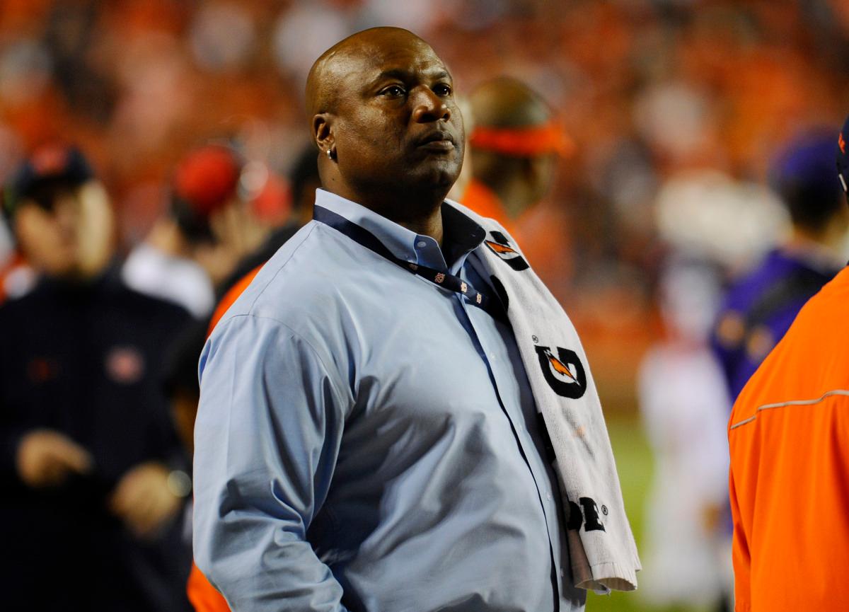 Former Heisman Trophy Winner Bo Jackson Speaks at Leadership Breakfast