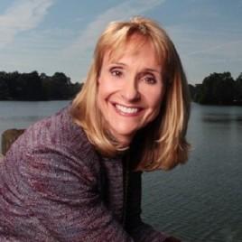 Olympic Champion Nancy Hogshead-Makar Gets Member of Distinction Award