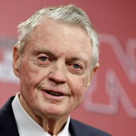 College Football Legend Tom Osborne Speaks at Lew Hunter Honorary Dinner