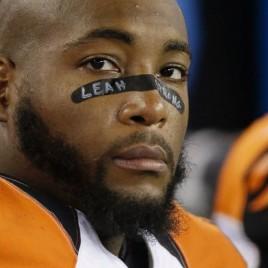 Jimmy V Perseverance Award Winner Devon Still Makes Appearance at Syracuse Crunch Opener