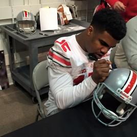 Top NFL Draft Prospect Ezekiel Elliott Makes Autograph Signing Appearances Across Ohio