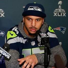 Seattle Seahawks Wide Receiver Jermaine Kearse Speaks at Clover Park Technical College