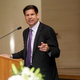 Kings Broadcaster Jim Fox Speaks at Glendale Mayor’s Prayer Breakfast