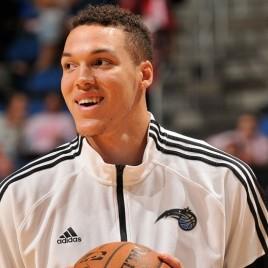 Dunk Contest Standout Aaron Gordon Headlines Orlando Magic Player Appearance at Chase Bank