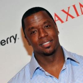 Former Steelers Quarterback Kordell Stewart Kicks Off Book Tour in Pittsburgh