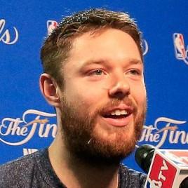 Cleveland Cavaliers Guard Matthew Dellavedova Signs Signature Shoe Deal with PEAK