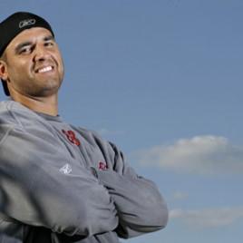 Former NFL Tight End Anthony Becht Holds Summer Camps in Tampa and Philadelphia