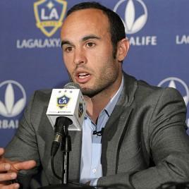 U.S. Men’s Soccer Legend Landon Donovan Holds Appearance at Chicago Sprint Store