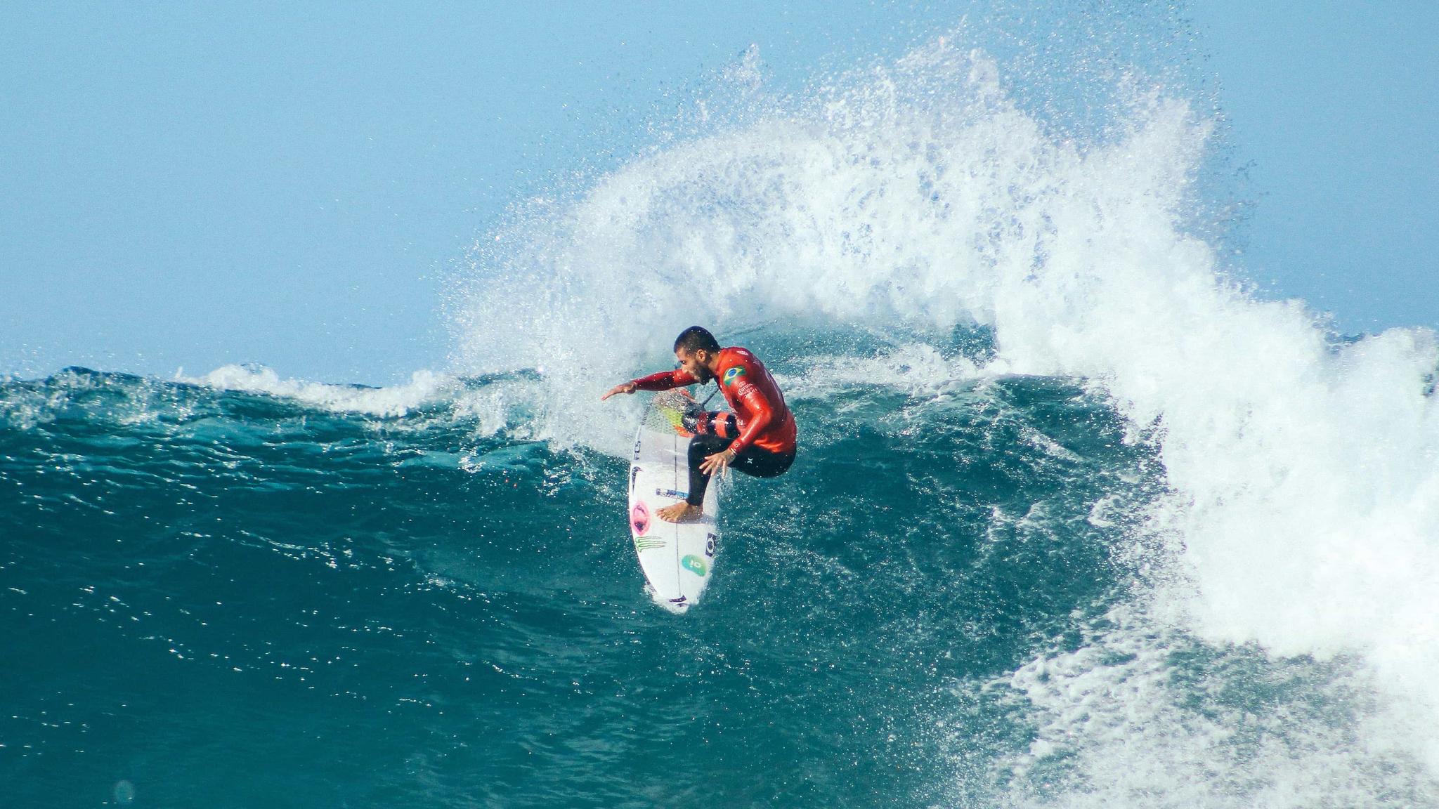 Surfing Speakers hero