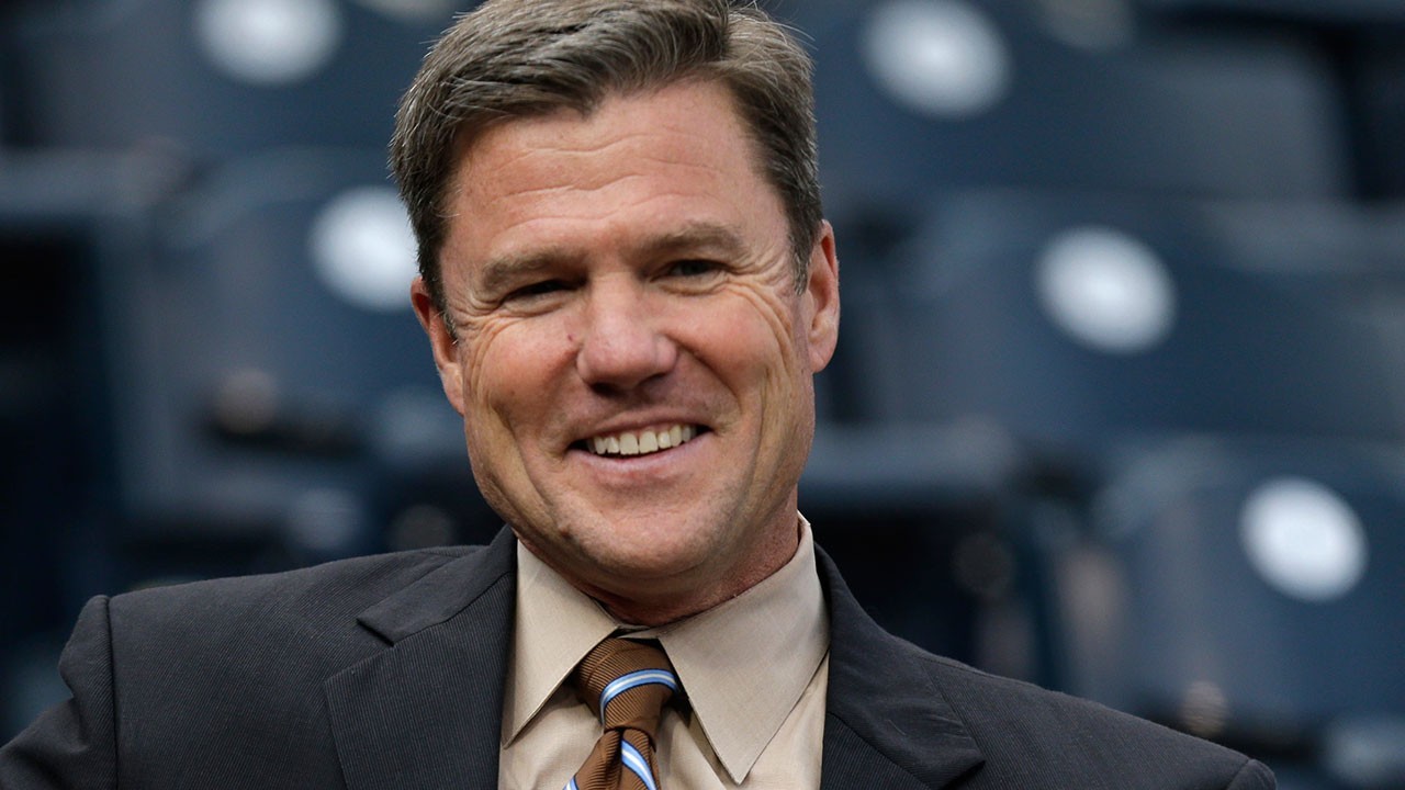 Frank Coonelly - Professional Sports Motivational Speaker