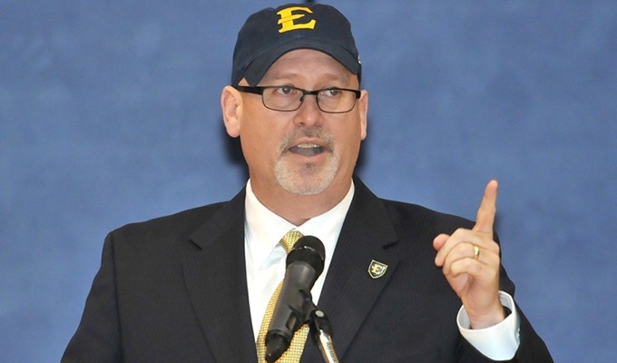 Steve Forbes - Motivational Sports Speaker