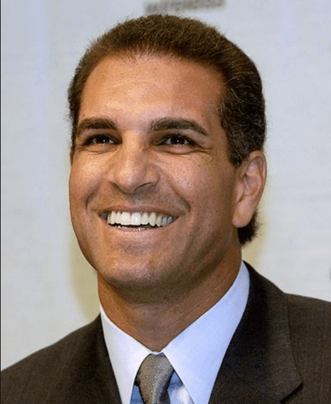 Vinny Testaverde - Professional Sports Motivational Speaker