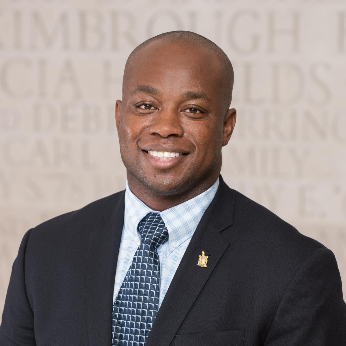 Madieu Williams - Professional Sports Motivational Speaker