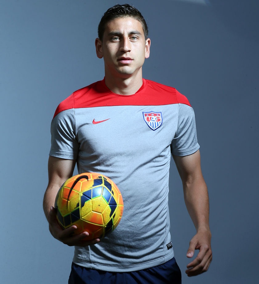 Alejandro Bedoya - Motivational Sports Speaker