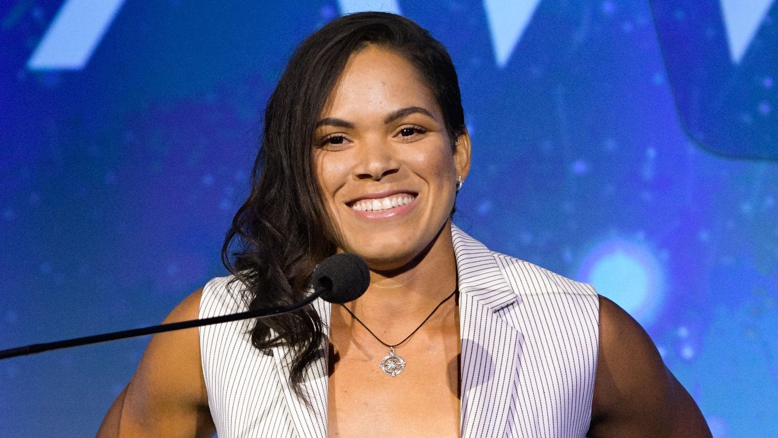 Amanda Nunes - Motivational Sports Speaker